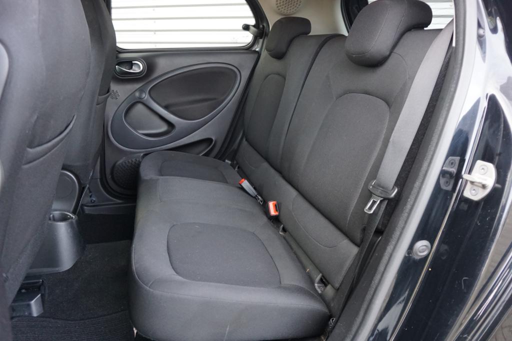 Smart Forfour 1.0 passion airco / cruise / elektr. ramen / camera / lm velg