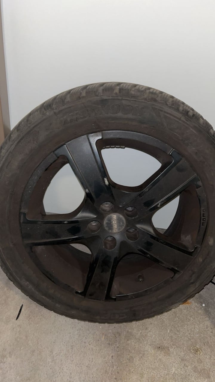 Velgen met banden merk momo 16inch