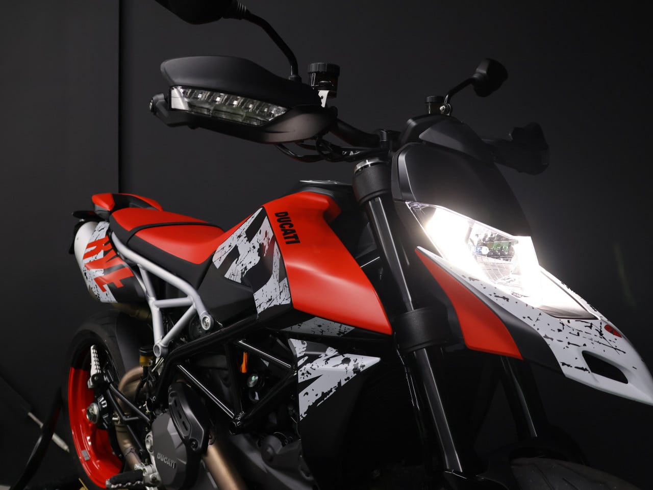 HYPERMOTARD 950 RVE | BTW Motor