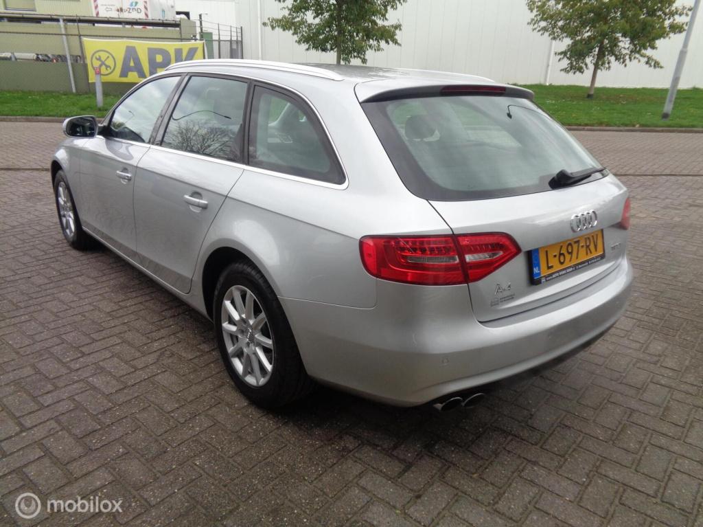 Audi A4 avant 1.8 tfsi/airco/lm velgen/stoelverw/afneembare trekhaak/pdc