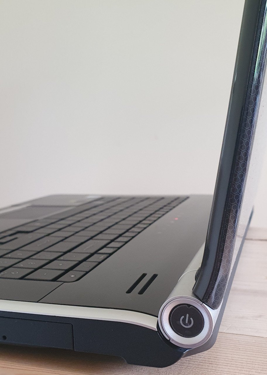 Laptop Packard Bell (Z book) 17.3 "