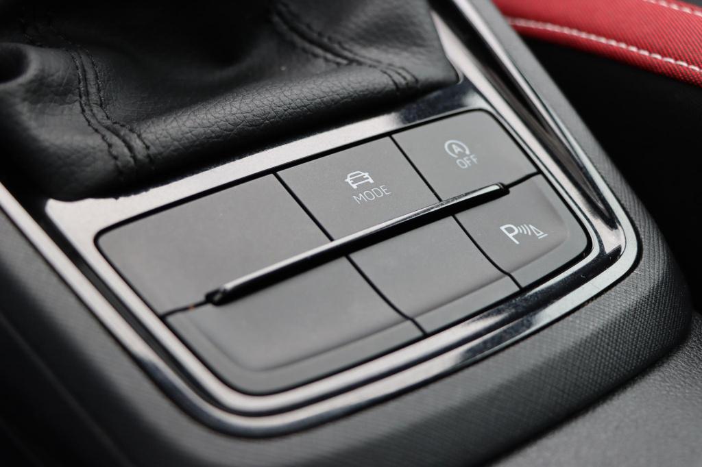 Skoda Kamiq 1.0 tsi monte carlo 110pk dsg7