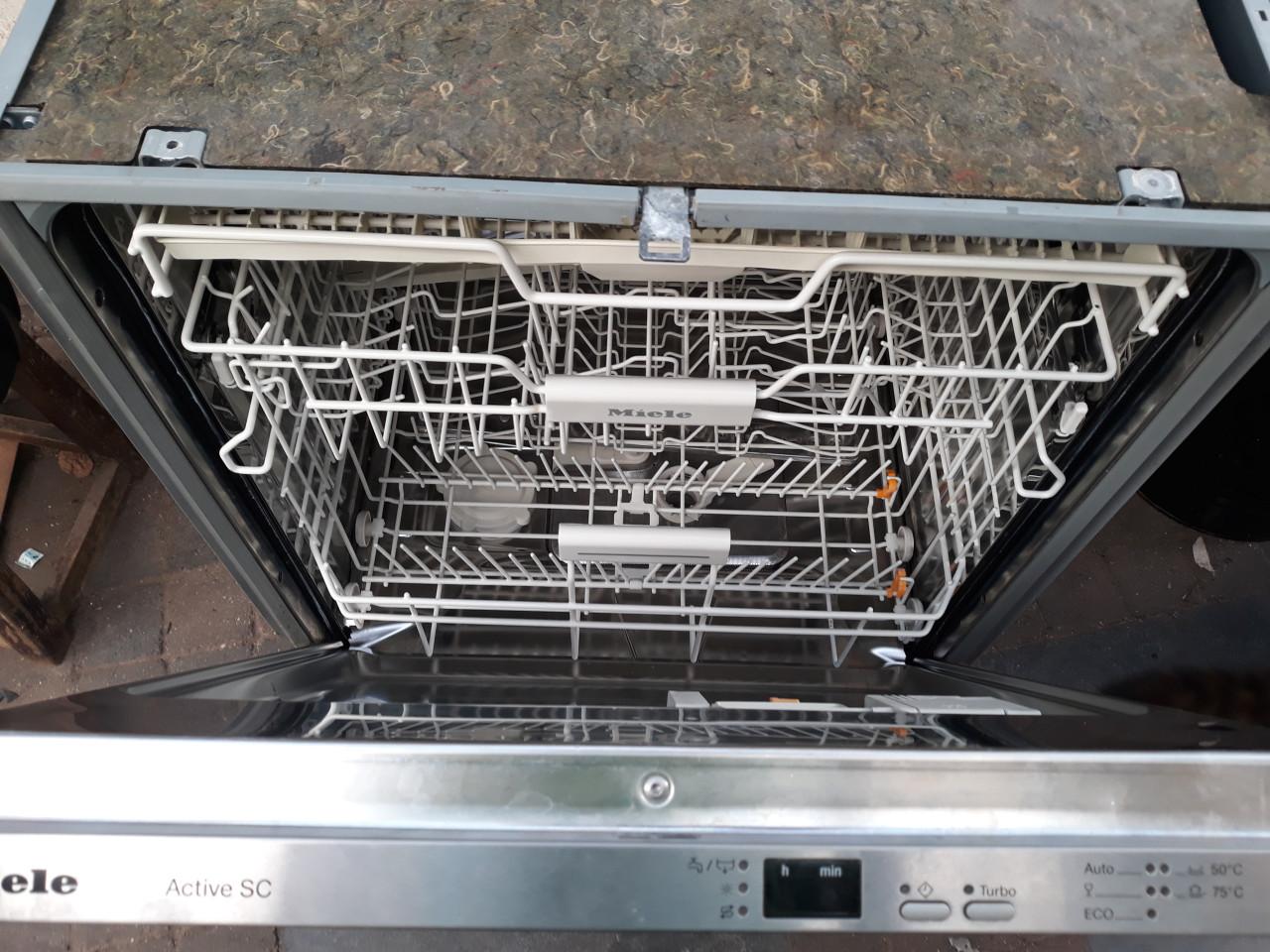 Miele volledig inbouwvaatwasser