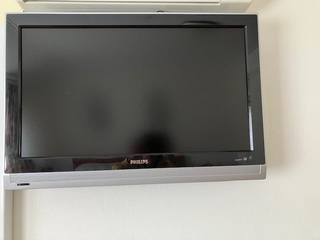 Philips tv met chromecast en ophangbeugel