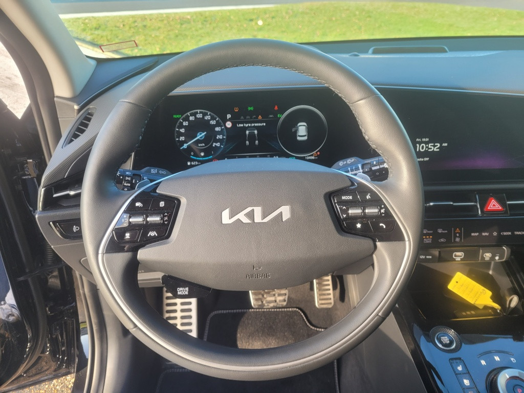 Kia Niro 1.6 gdi phev launch edition