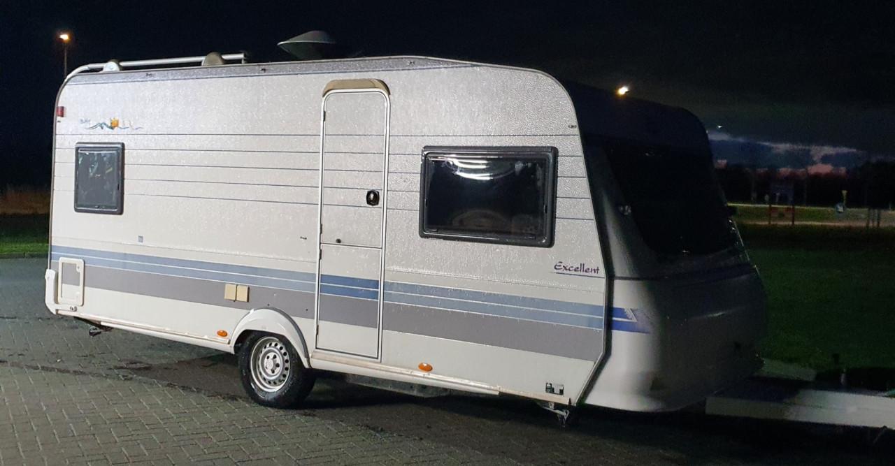 Hobby 495 met voortent