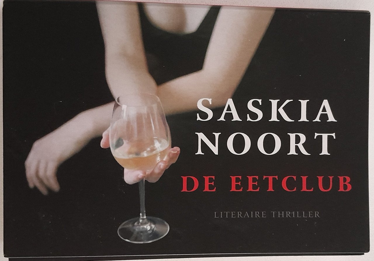 Saskia Noort - De eetclub, dwarsligger nr.109 en nr. 500.