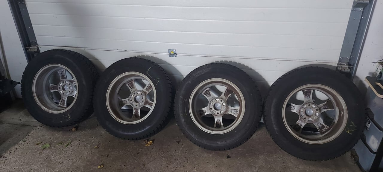 Set winterbanden Hyundai velgen