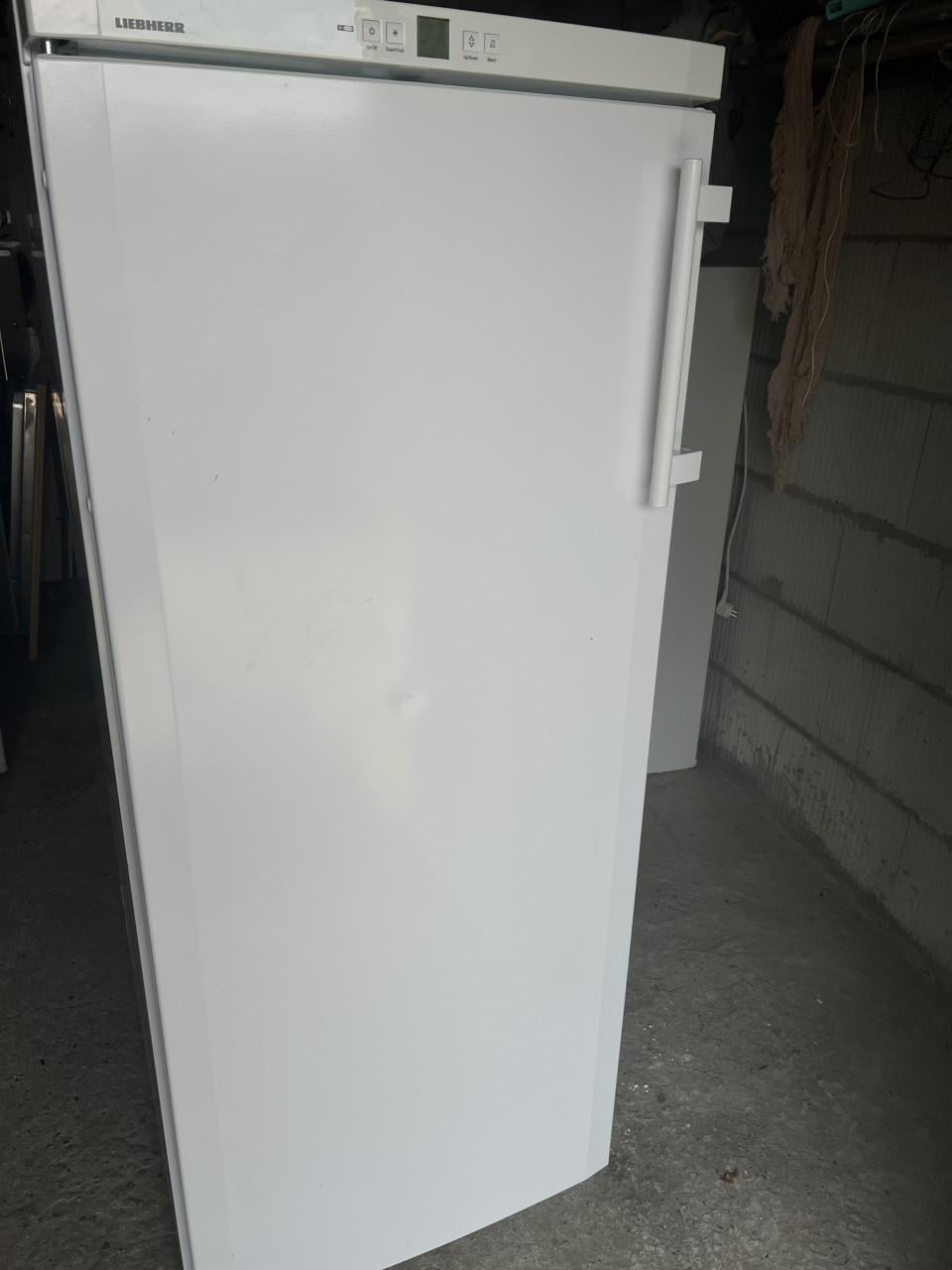Liebherr NoFrost vrieskast 226 liter 145x61 cm. Klasse A++