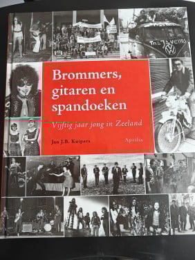 Brommers Gitaren en Spandoeken