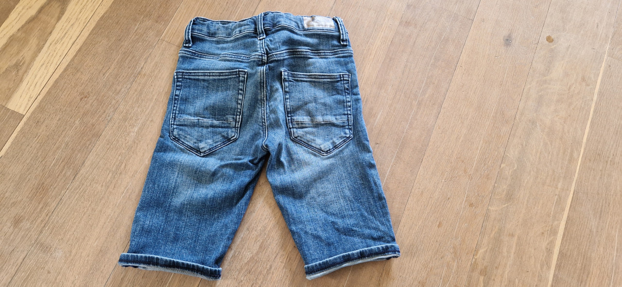 Jongens korte jeans broek maat 140