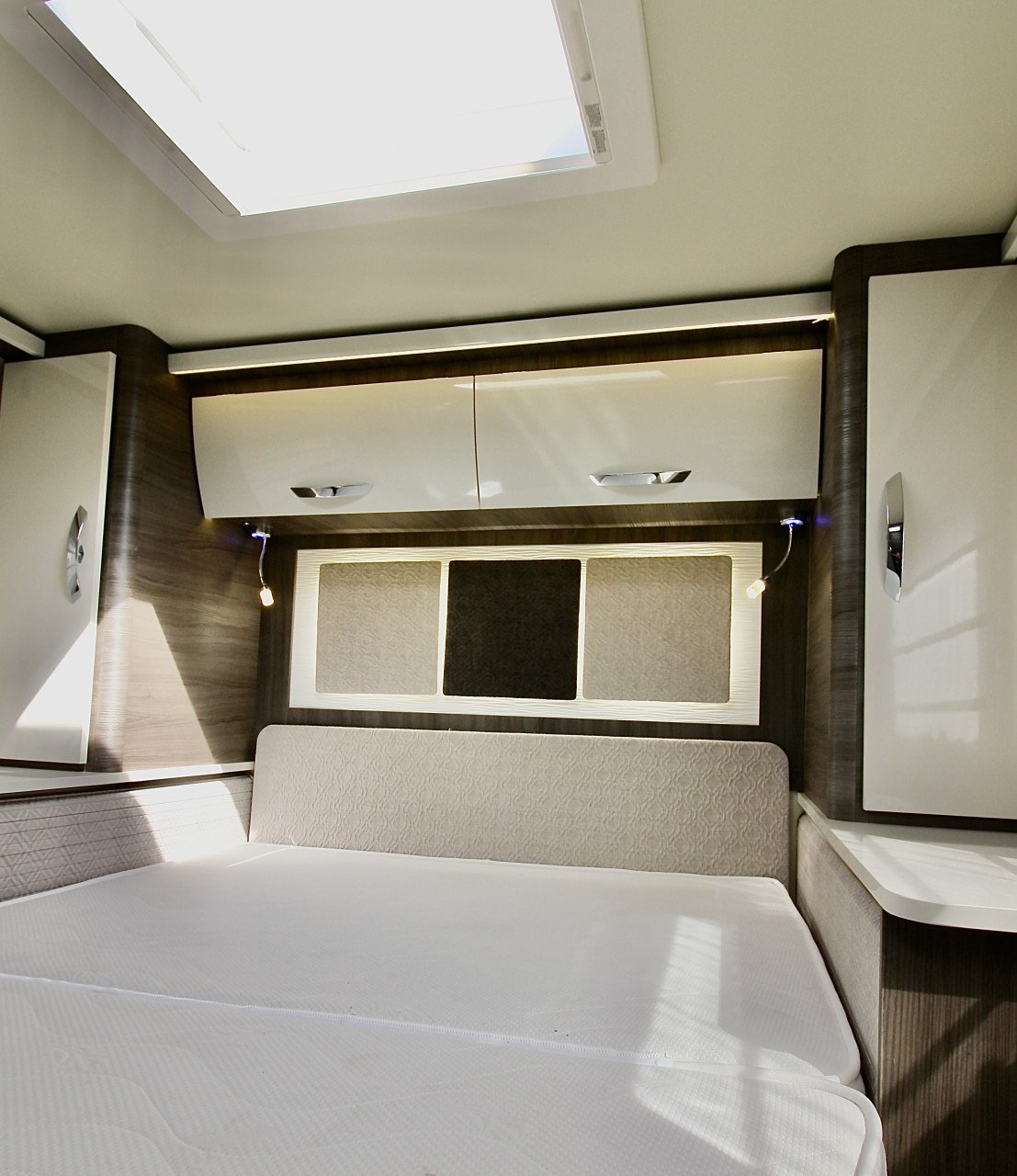 Mclouis Carat 480G (Queensbed+Hefbed,AUTOMAAT, Eerste eigenaar, Nieuwstaat)