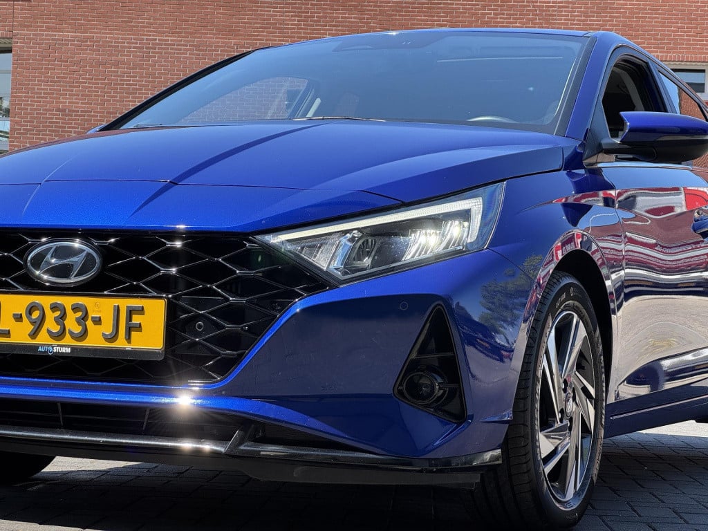 Hyundai I 20 1.0 t-gdi premium sky automaat | schuif-/kanteldak | stuur- + 
