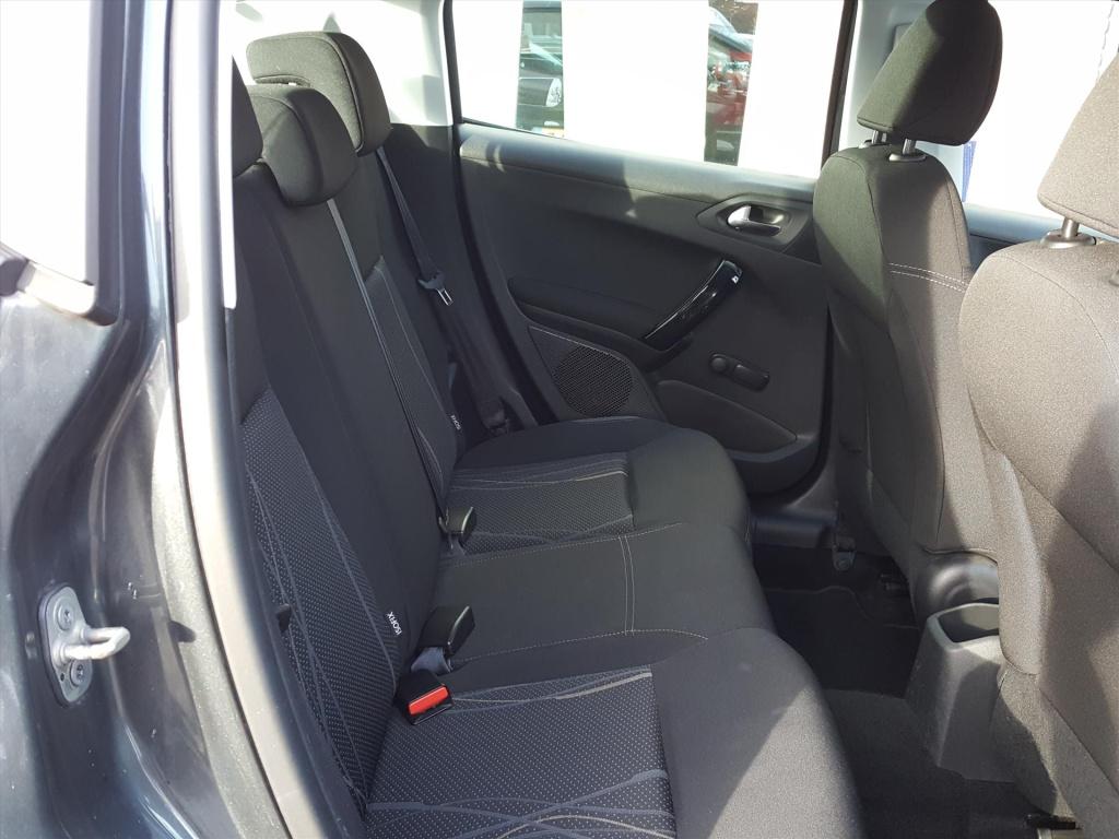 Peugeot 208 envy 1.2 vti 82pk 5d navigatie | cruise & climate control | par