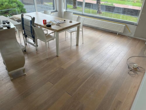 Gereserveerd. Gratis op te halen. Houten vloer eiken white wash