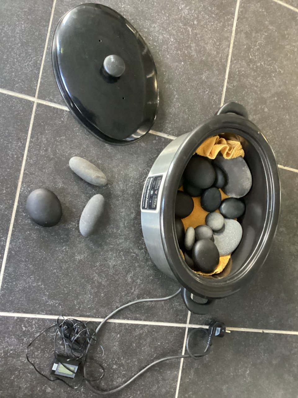 Hotstone pan met stenen