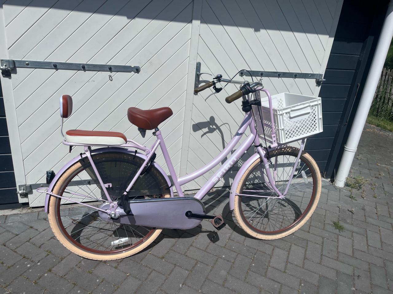 Bijna nieuwe lila mama fiets