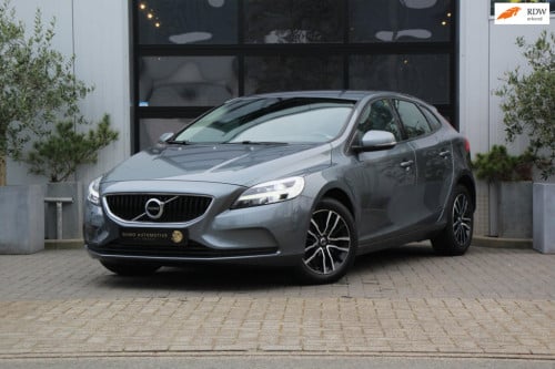 Volvo V40 2.0 t2 momentum - full led - navi - clima - half leder - 1e eig -