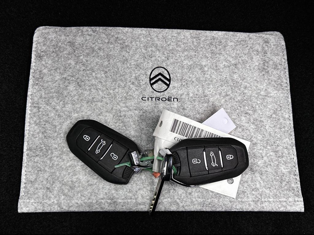 Citroen C5 Aircross plus comfort range 74 kwh | panoramadak | 19" lichtmeta