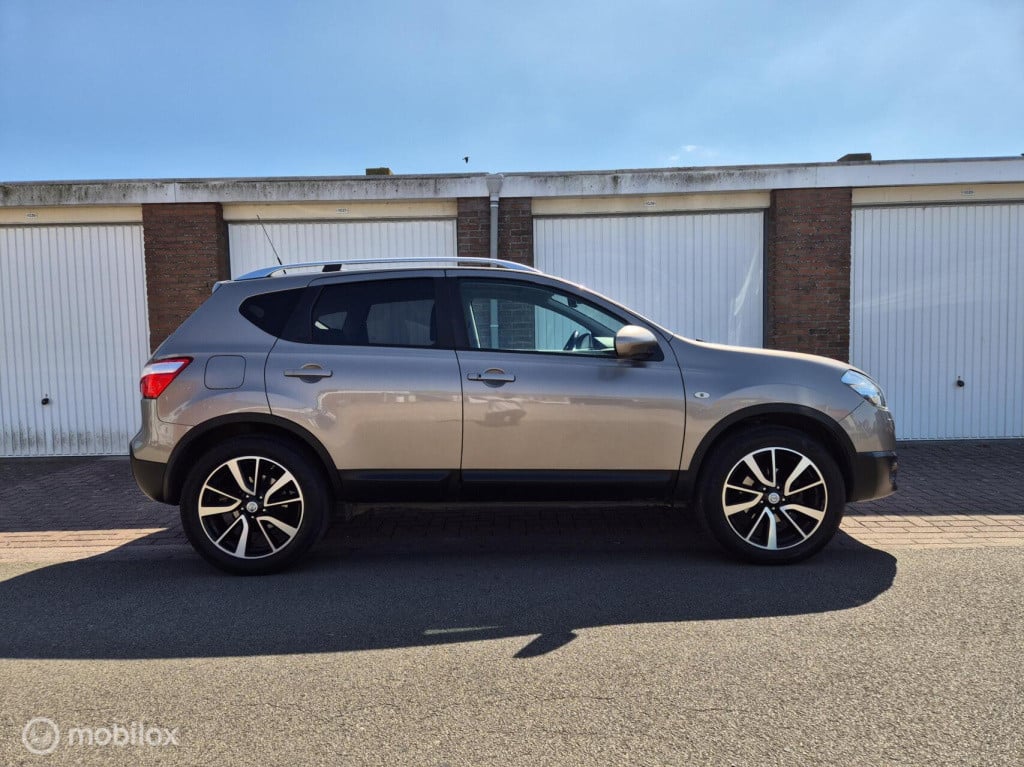 Nissan Qashqai 2.0 tekna / origineel nederlands / automaat / achteruitrijca