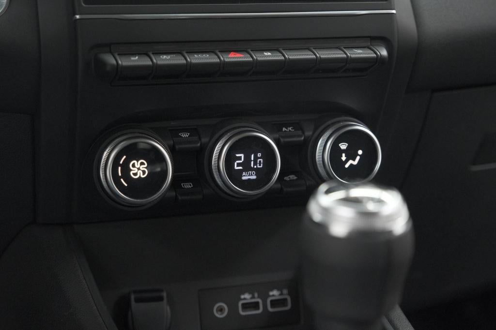 Renault Captur tce 90 evolution | parkeersensoren | apple carplay | climate