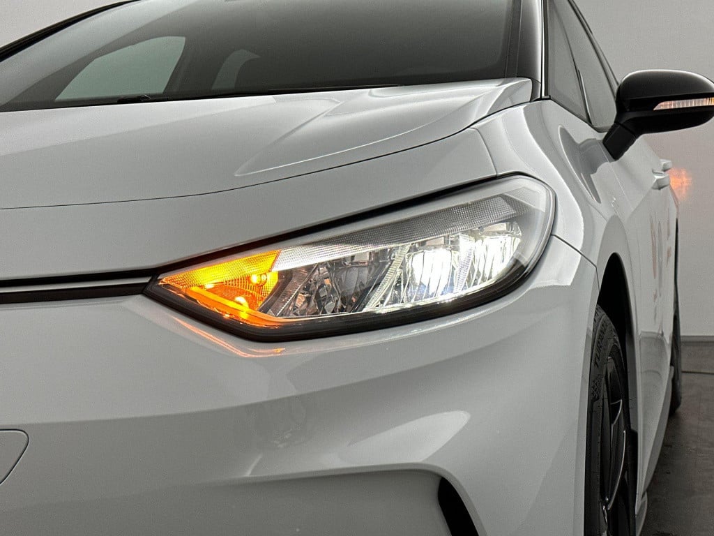 Volkswagen Id.3 black edition 52 kwh accu. 125 kw / 170 pk hatchba