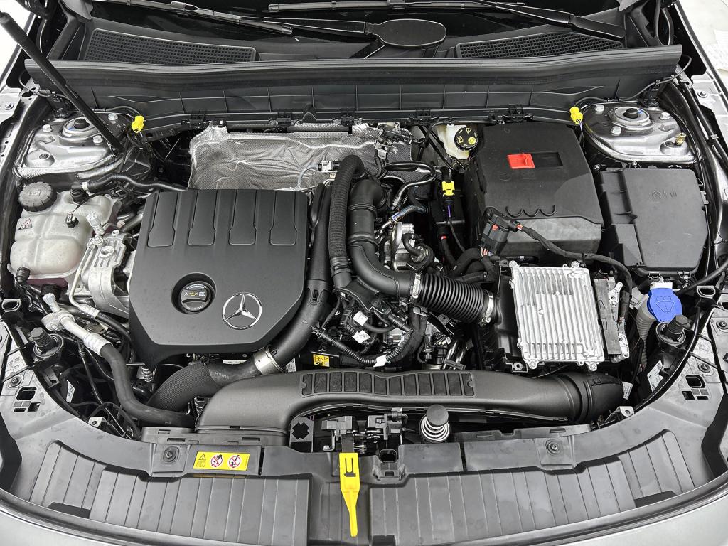 Mercedes-Benz Glb 200 business solution amg 7p. | premium plus | winterpakk