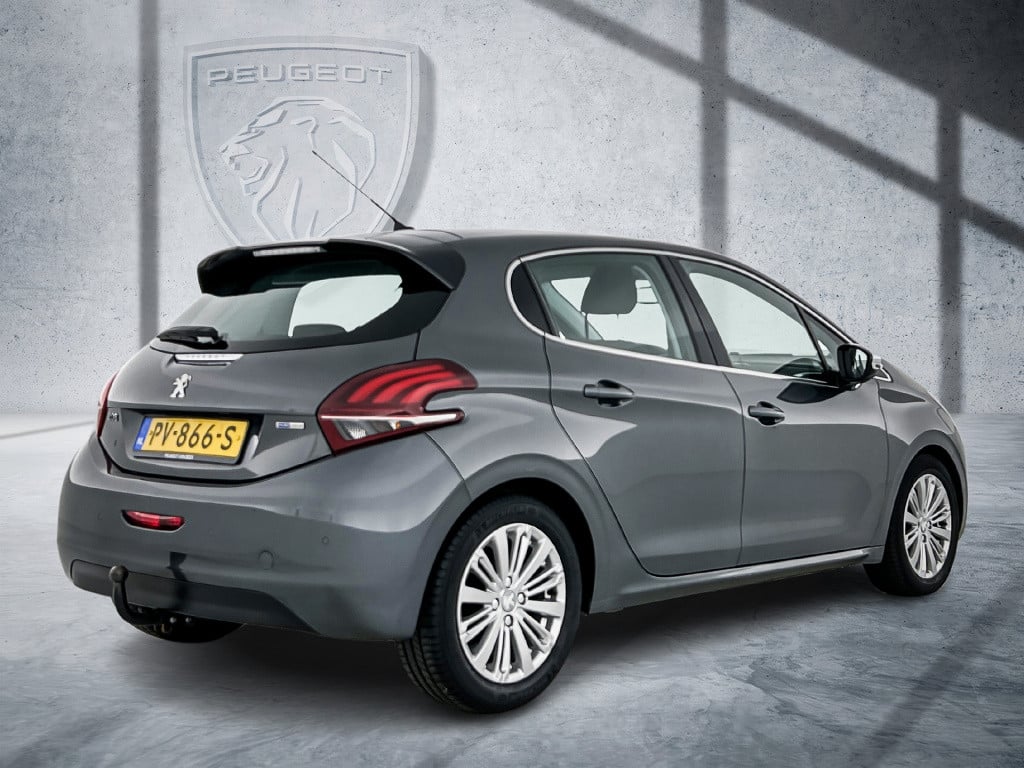 Peugeot 208 82pk allure | rijklaar | navi | parkeersensoren | trekhaak vast