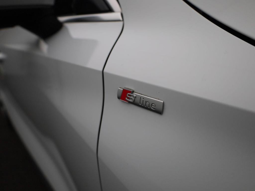 Audi A3 sportback 35 tfsi s edition | automaat | stoelverwarming | panorama