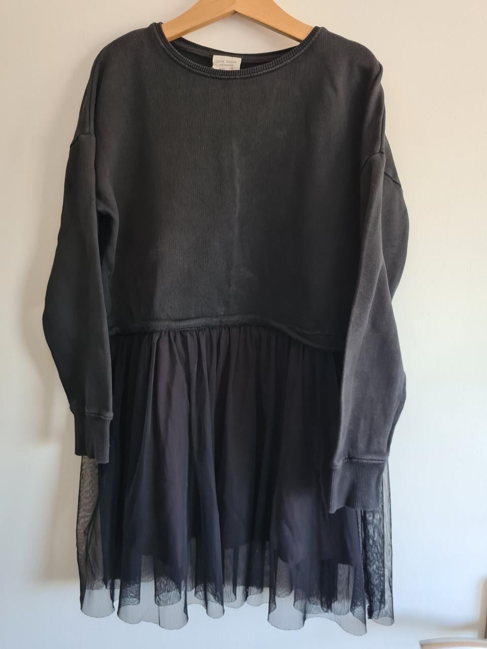 Zara Meisjes Jurk Zwart met tule Maat 122