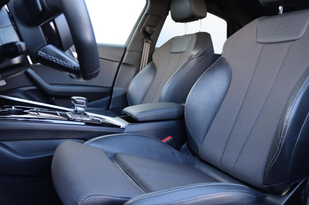 Audi A4 limousine 35 tfsi s edition 150pk s-tronic
