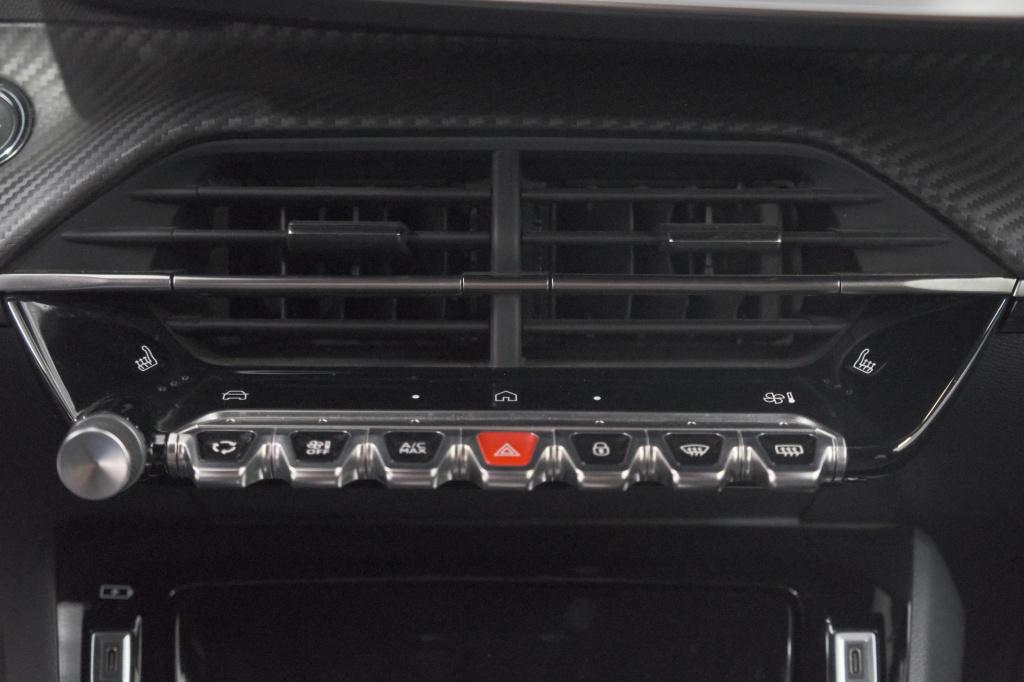 Peugeot 208 1.2 hybrid 145 e-dcs6 gt | alcantara pakket | camera | apple ca