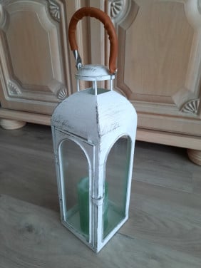 Lantaarn wit met een kaars