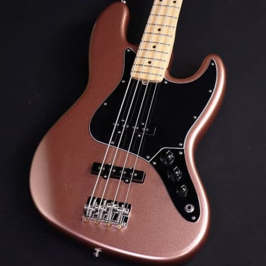 Squier Affinity Jazz Bass 2024 Burgundy Mist/Penny 190 euro.