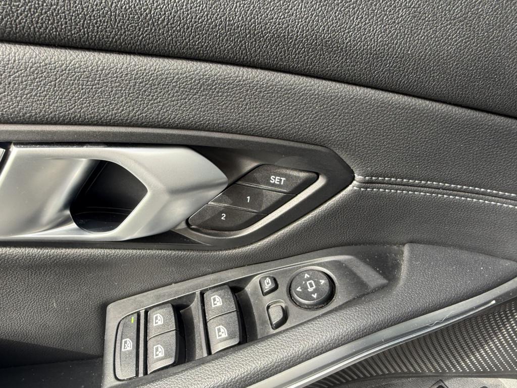 BMW 3-serie touring 330e automaat high executive m-sportpakket