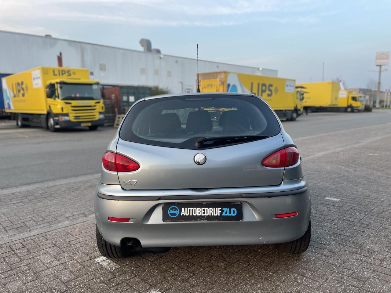 Alfa Romeo 147 1.6 T.Spark Ed. Sportiva//NAP/BOEKJES/APK/