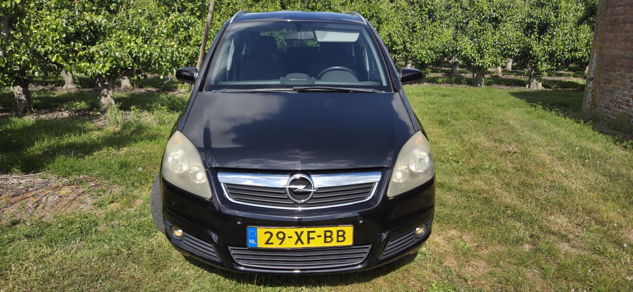 Opel Zafira 2007 2.2 Direct