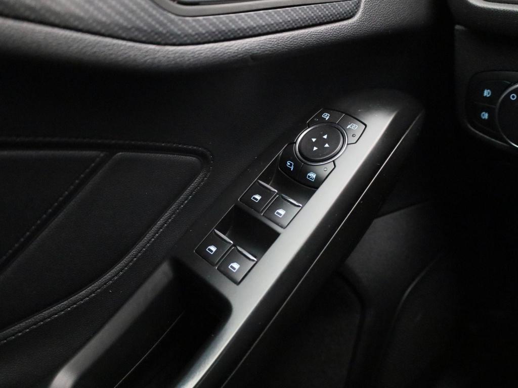 Ford Focus 1.0 ecoboost st line business | apple carplay & android auto | t