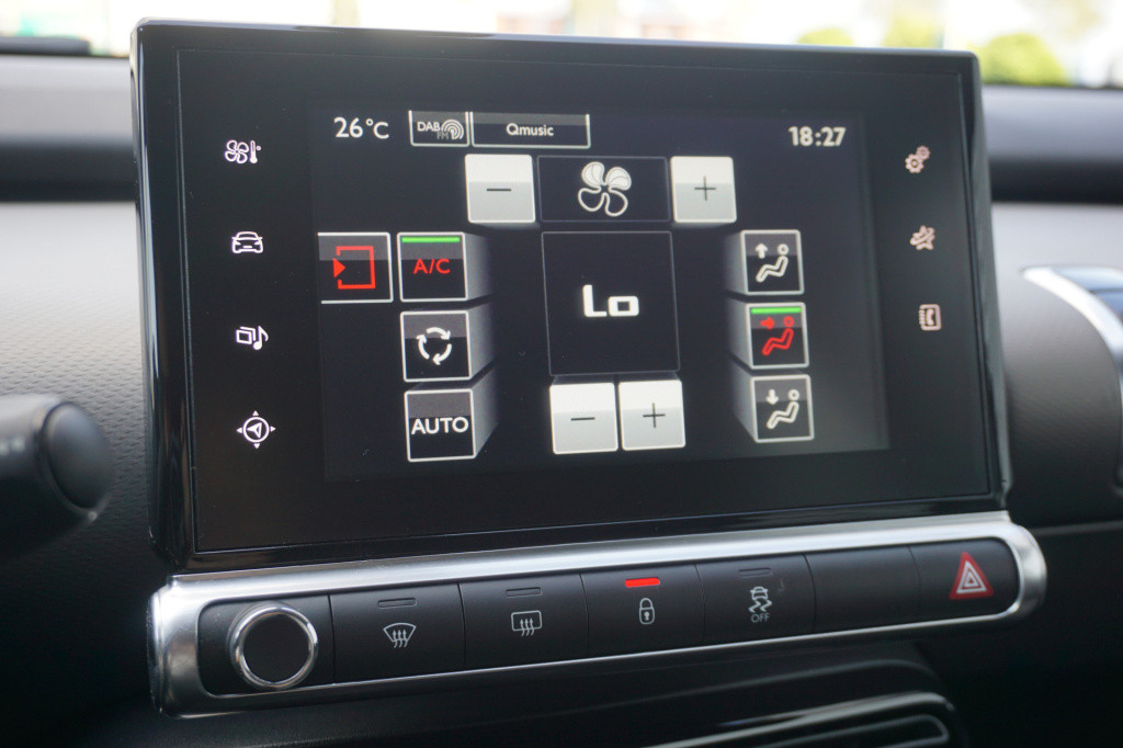 Citroen C4 Cactus 1.2 puretech shine airco / navi / carplay / elektr. ramen