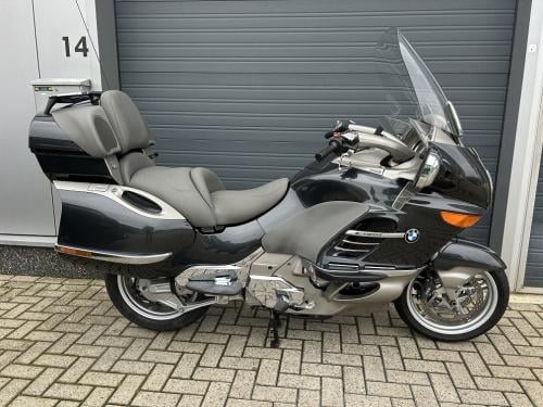 Als nieuw zijnde BMW K1200LT uit 2005 met slecht 23164km!! €5750,-