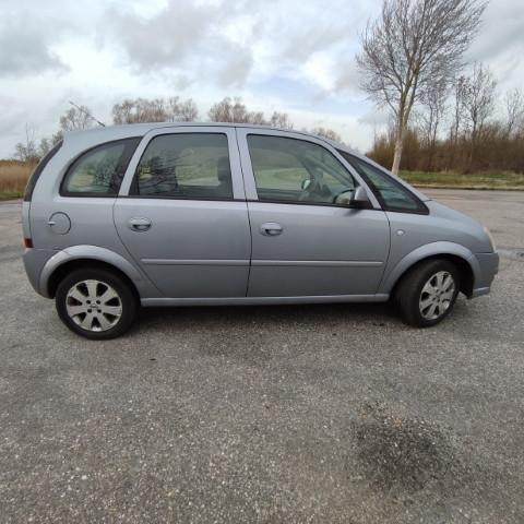 Opel Meriva 1.6