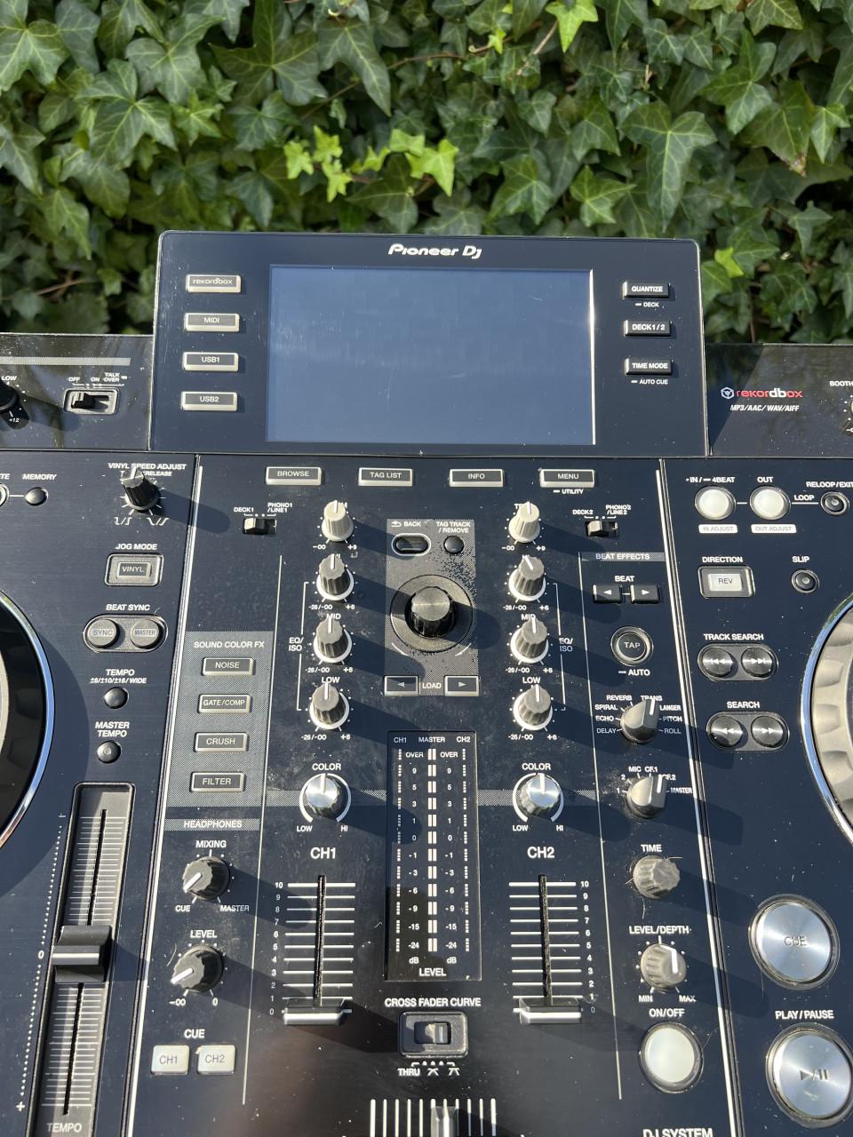 Pioneer XDJ RX - Standalone DJ Controller