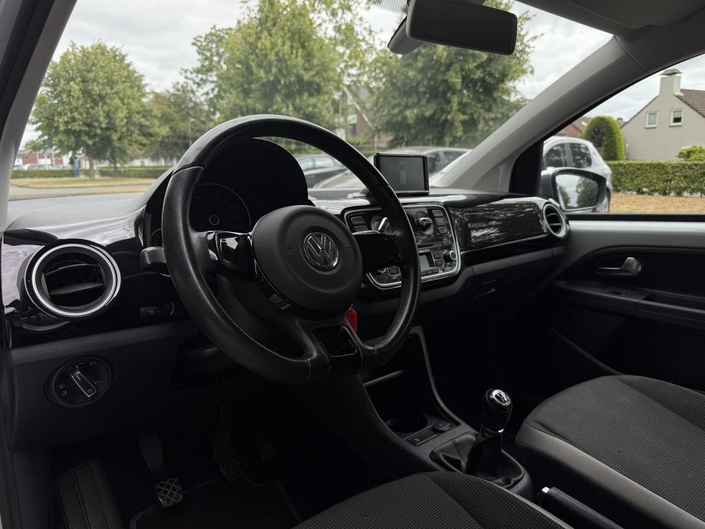 Volkswagen UP! 1.0 move up!