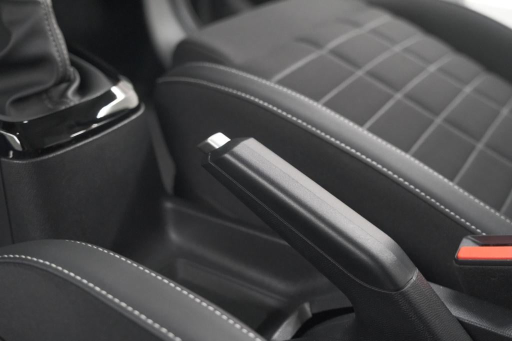 Citroen C3 turbo 100pk max | nieuw model | camera | navigatie | apple carpl