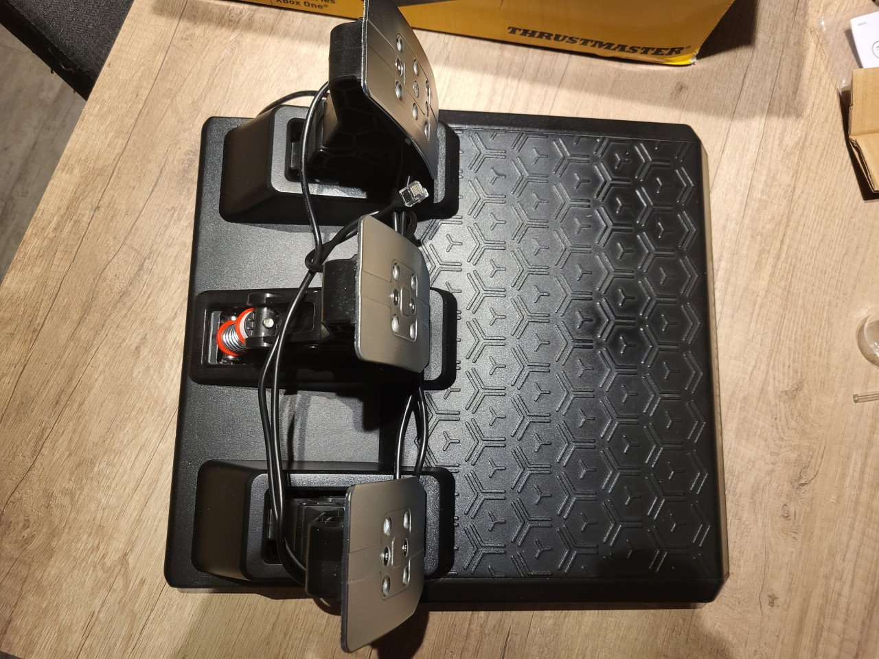 Thrustmaster