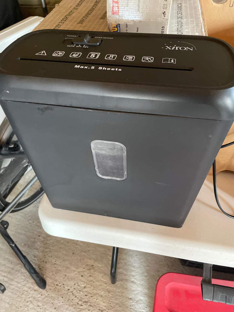 Xiron papierversnipperaar