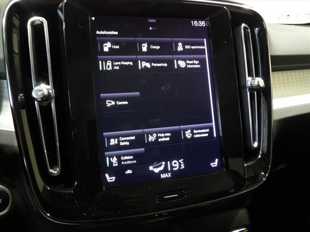 Volvo XC40 t5 twin engine 262pk geartronic momentum pro