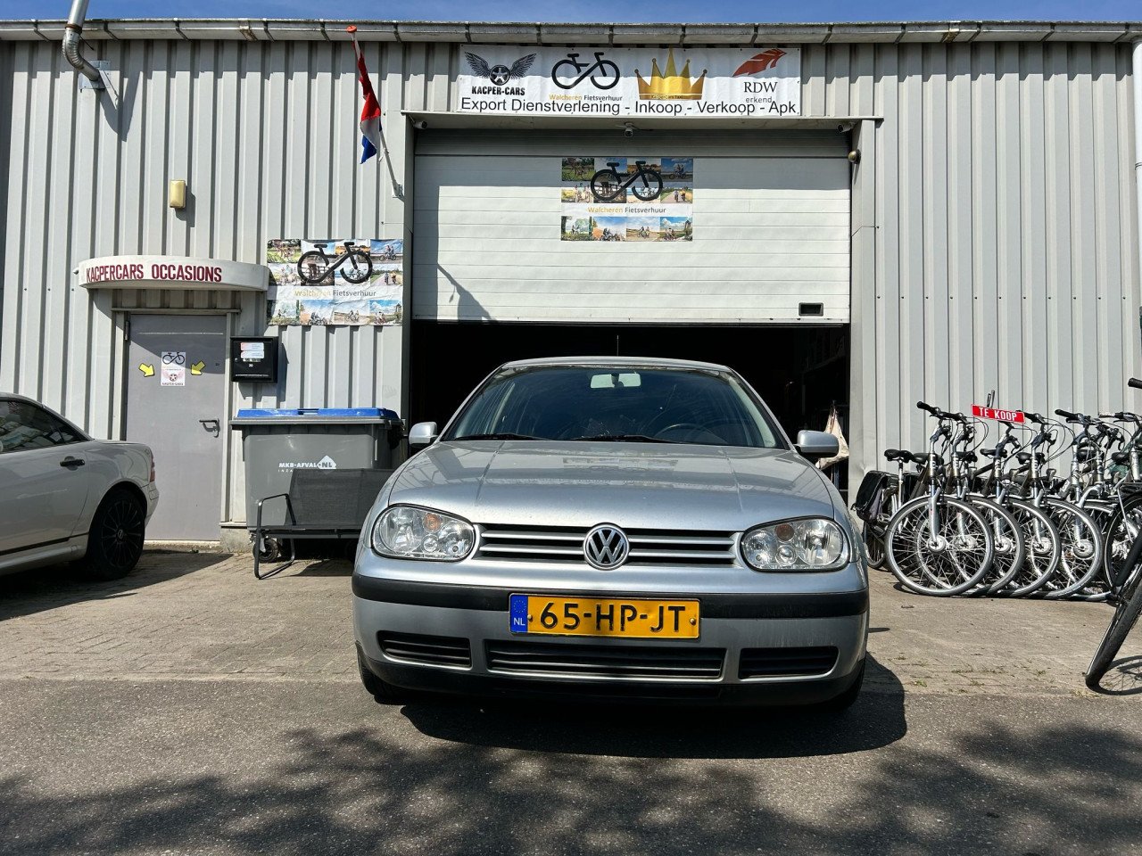 Volkswagen Golf 1.4-16V Master Edition, grijs, 5 deurs, ZUINIG, €999,-