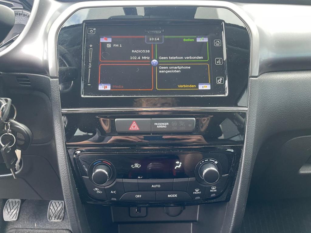 Suzuki Vitara 1.4 boosterjet select smart hybrid