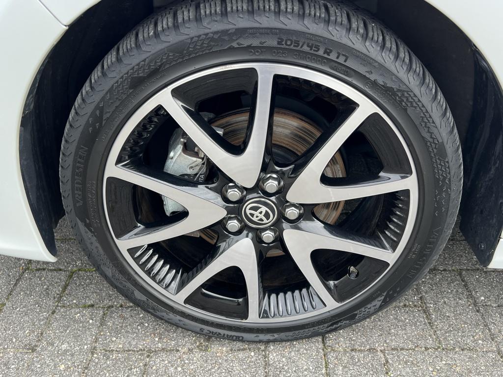 Toyota Yaris 1.5 hyb. executive | nl auto | dealerondehouden | hud | jbl au